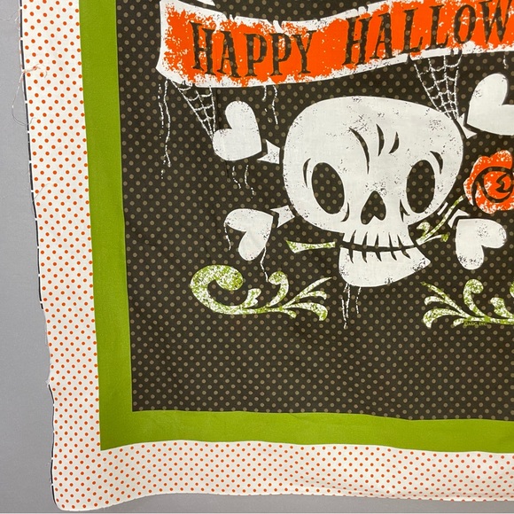 Halloween Apron Cut and Sew Project Fabric Panel‎ Skull Roses Crafting DIY #K14 - Picture 7 of 10